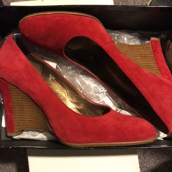 Donald J. Pliner Shoes - Donald j pliner red platform shoes 9.5